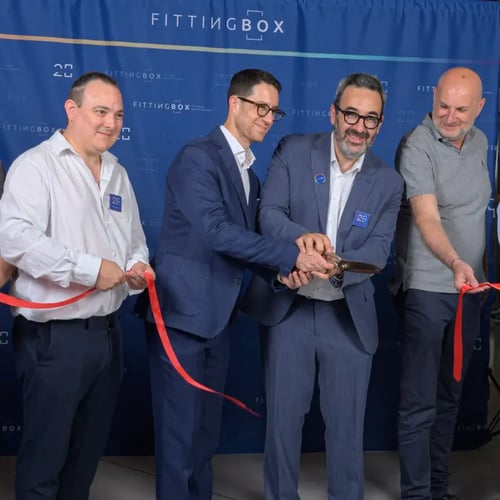 Fittingbox inauguration nouveaux locaux ruban avec maire