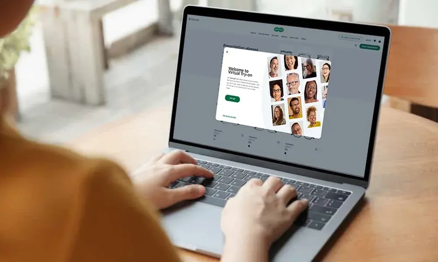 Young-women-trying-glasses-online-on-specsavers